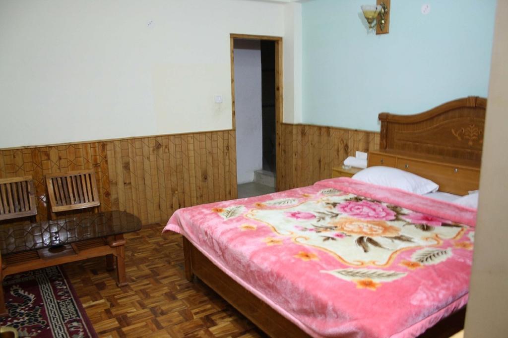Suraj Cottage Manali 部屋 写真